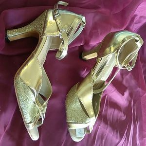 NEW LATIN BALLROOM SALSA SHOES SZ 6 GOLD