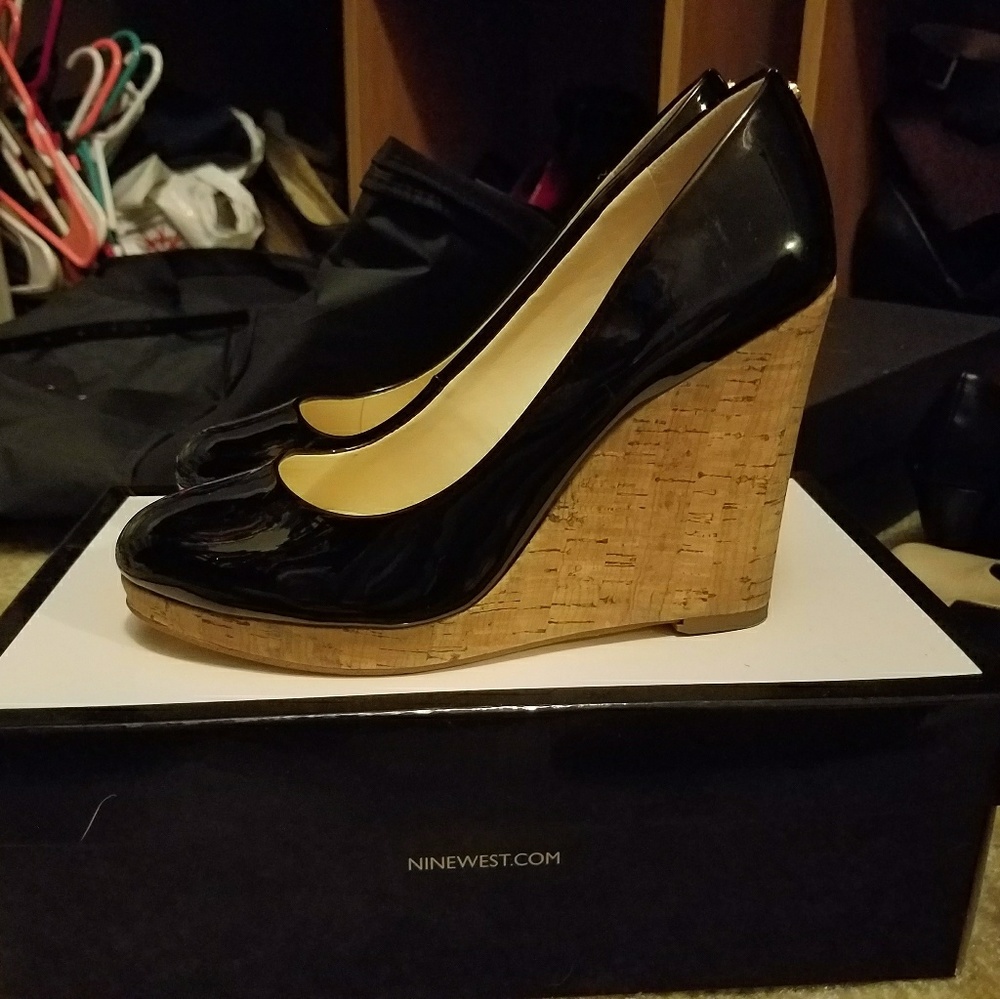 Nine west wedge