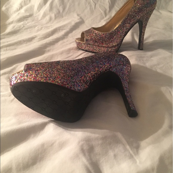 Rainbow Sparkly Candie's Heels - Picture 8 of 8