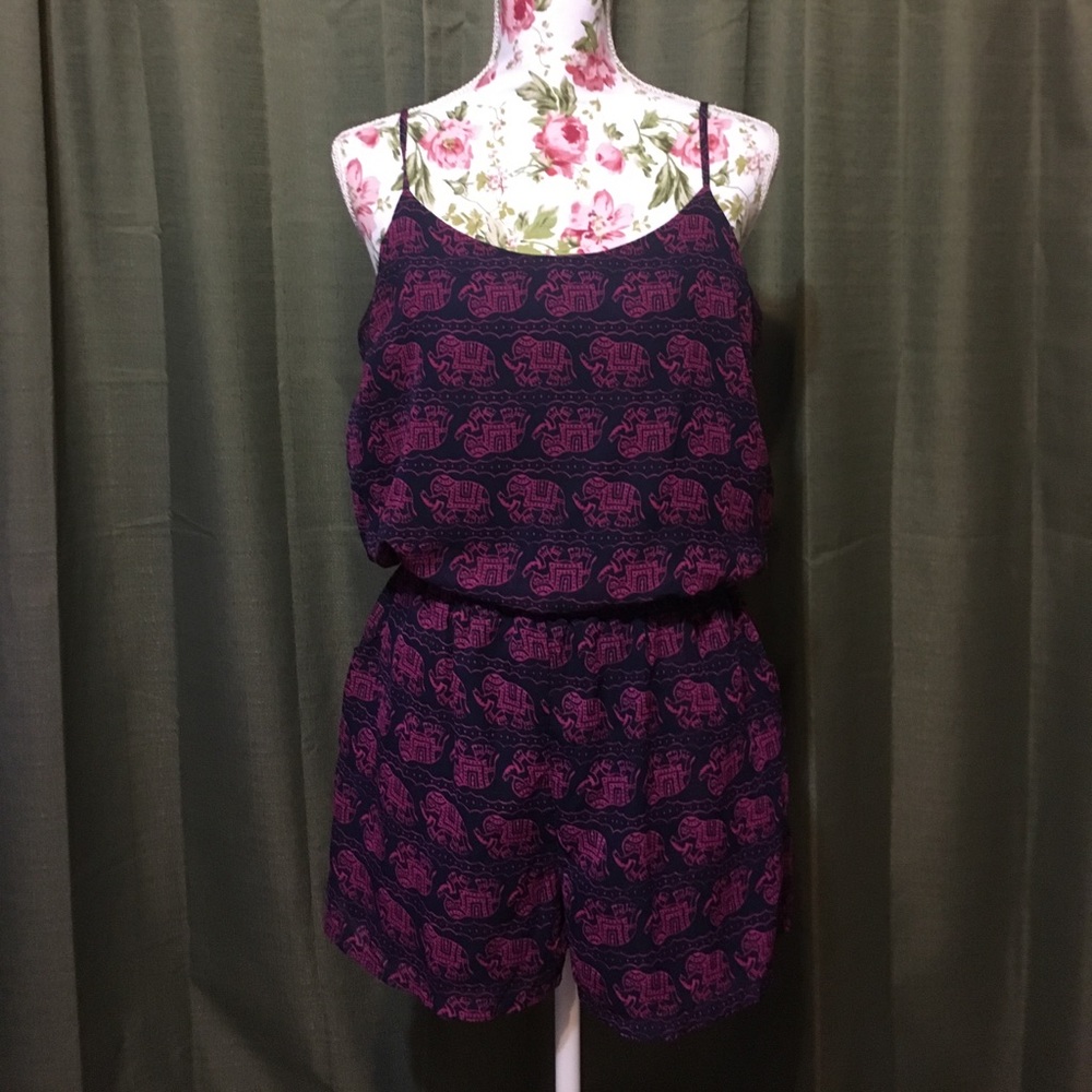 ☀️Sale! Elephant print romper