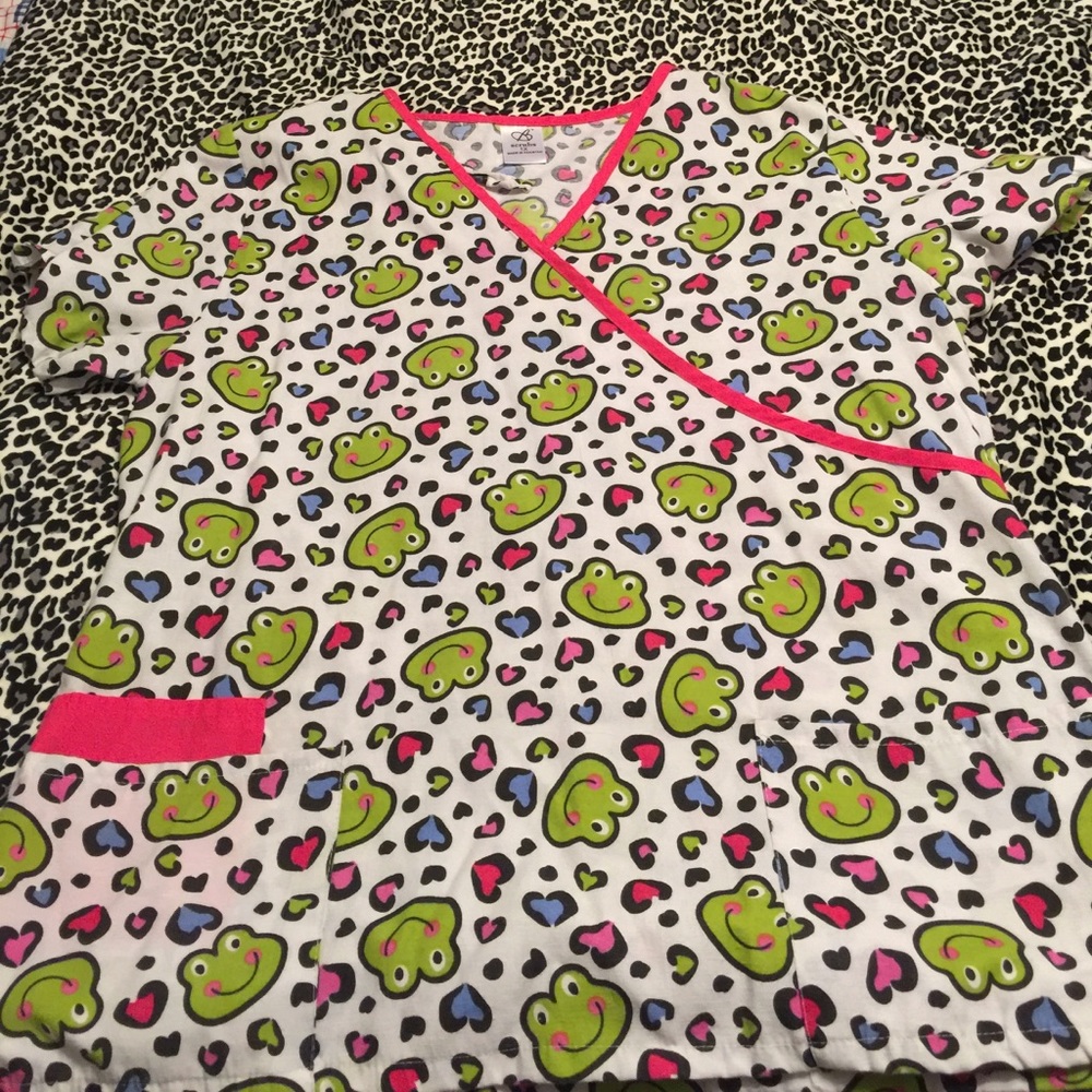 Scrub top
