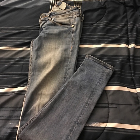 Distressed jeans - Picture 3 of 3