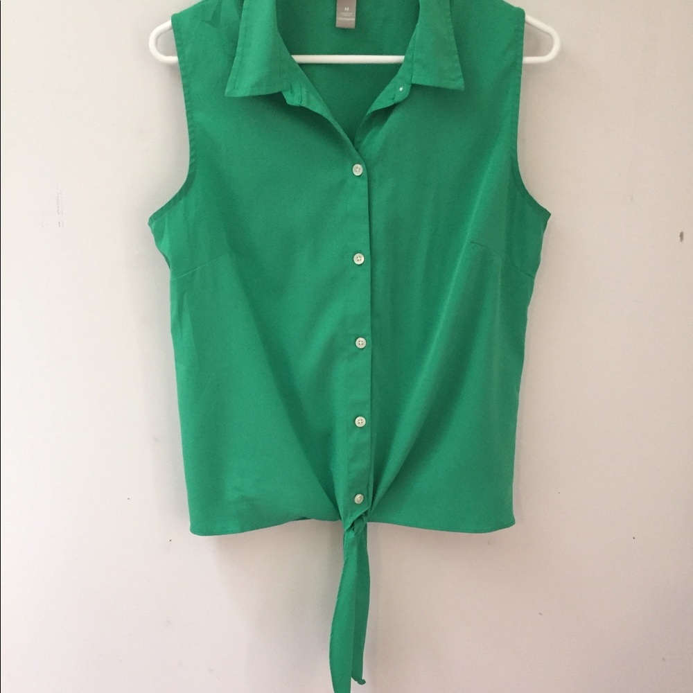 Banana Republic sleeveless blouse, size medium