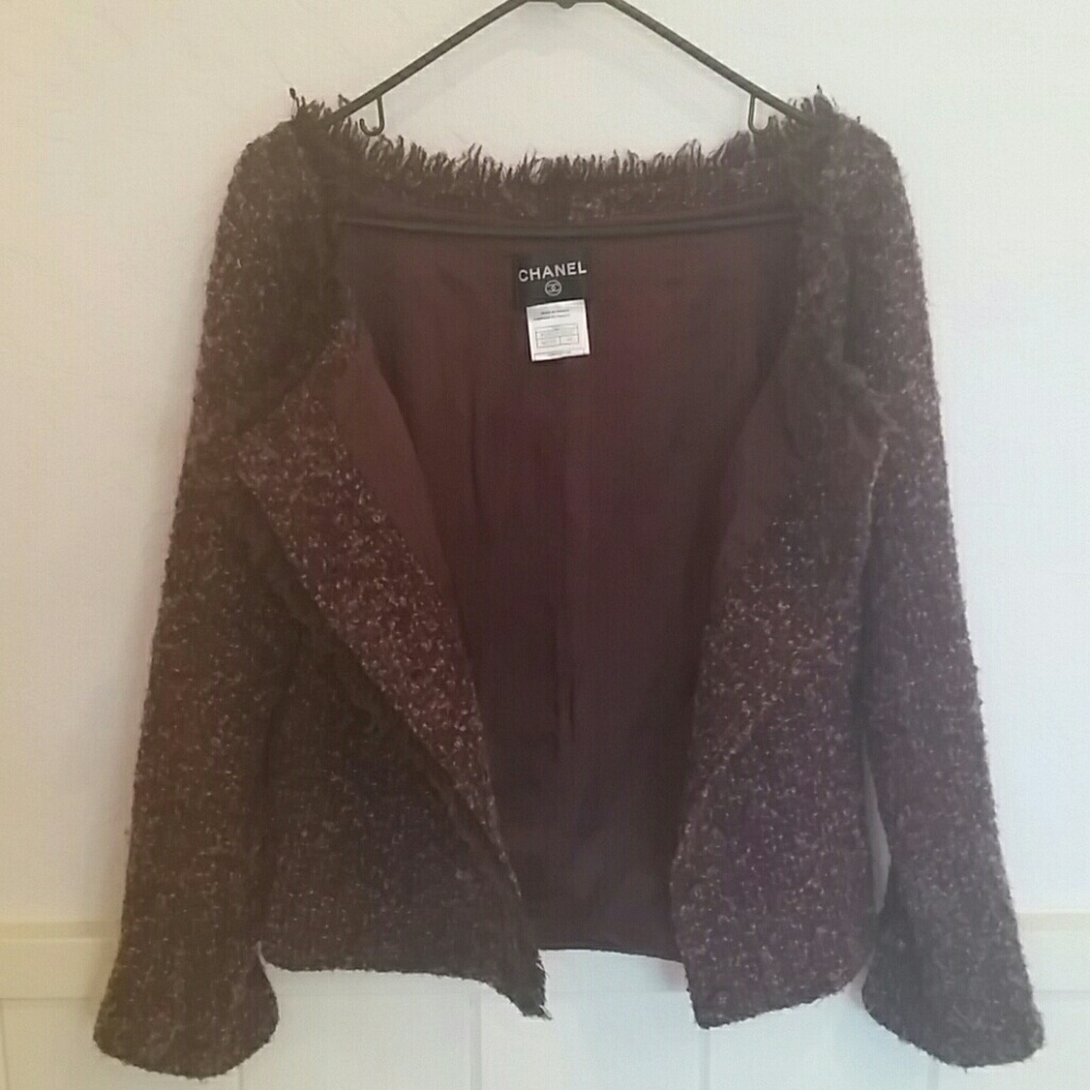SOLD 🌟🌟HP🌟🌟Chanel Jacket - Picture 6 of 6