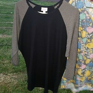 LuLaRoe Black Randy Tee
