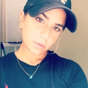 Meet your Posher, Gina