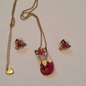 Betsey Johnson pink fox necklace and earring set
