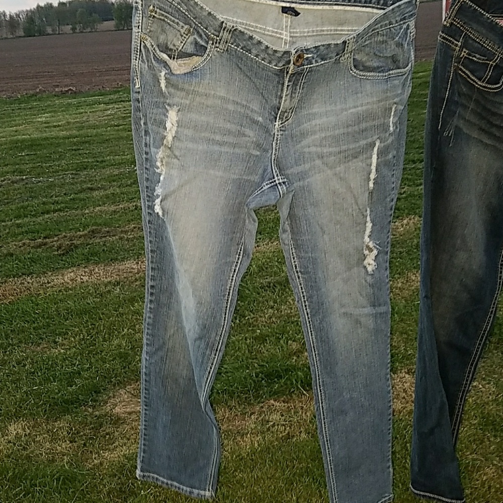 Amethyst skinny destructed jeans