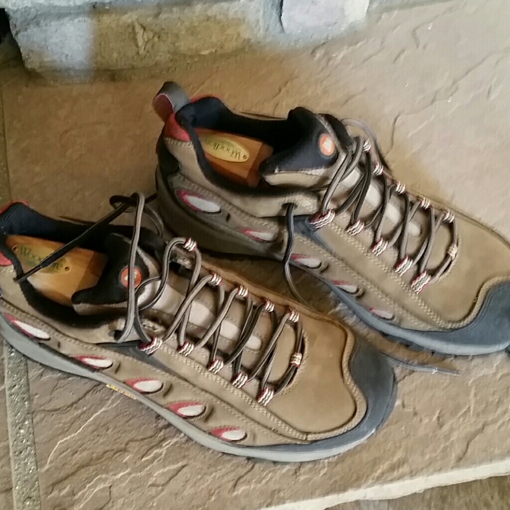 MERRILL MOAB HIKING SHOES