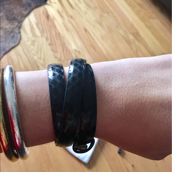 Alexandra Clancy snake wrap bracelet - Picture 4 of 6