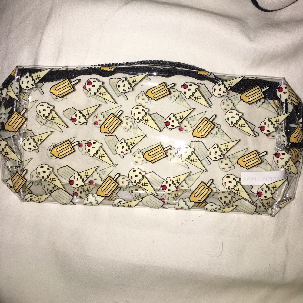 Makeup bag
