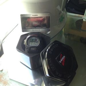 W.R 20bar G-shock watch