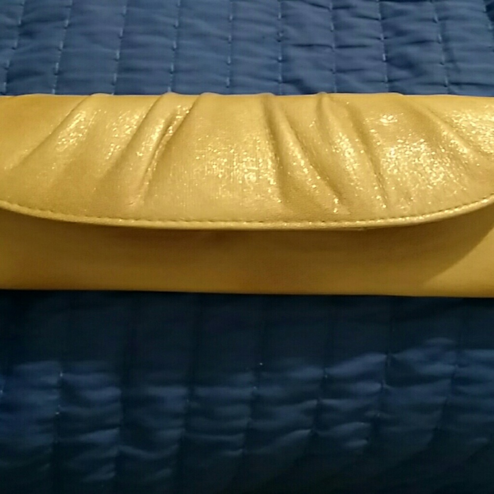Ladies wristlet