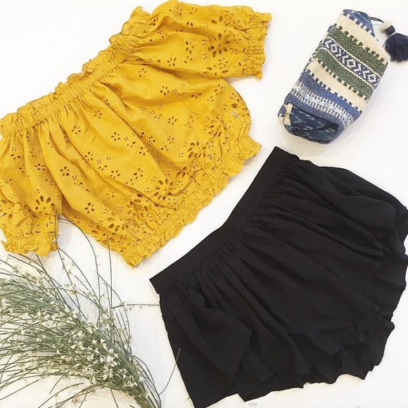 Apple Of My Eyelet Off Shoulder Top - Mustard - Picture 5 of 5