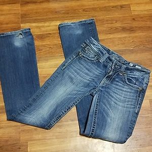 Boot cut leg Miss Me Jeans size 27