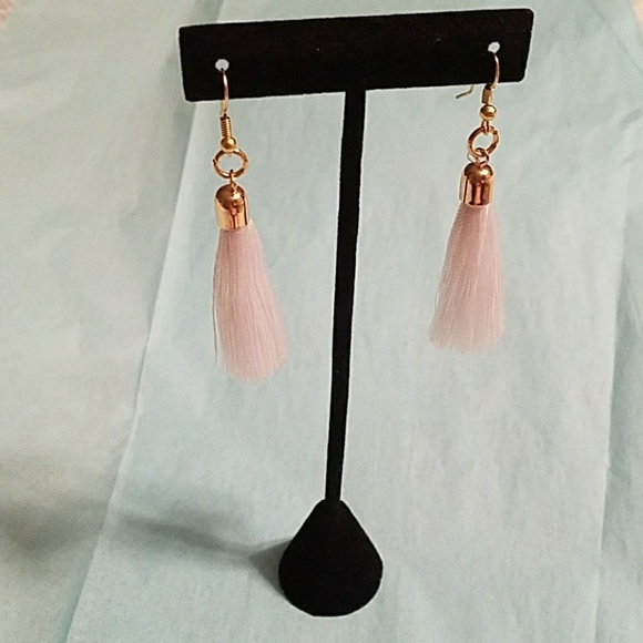 White and gold tassel earrings  - NWOT - Handmade - Picture 2 of 4