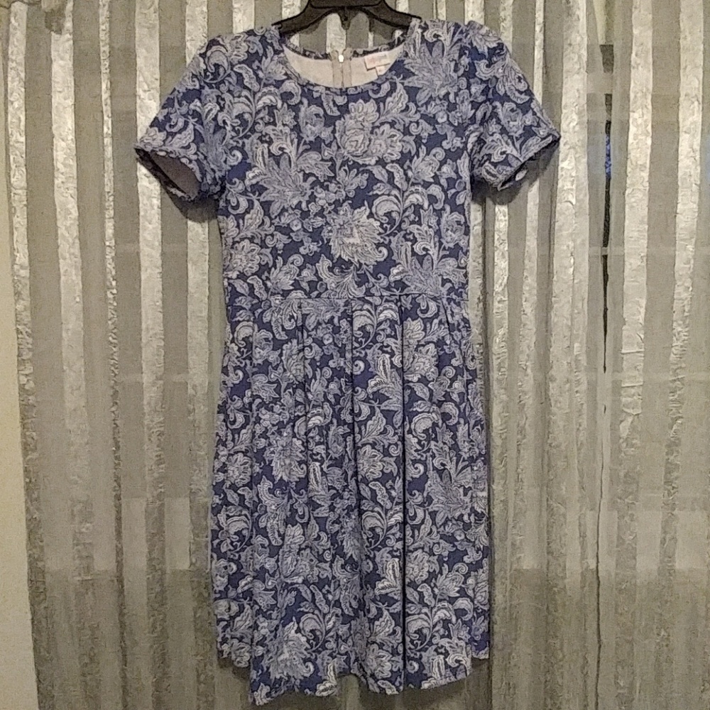 Gorgeous HTF Paisley/Floral Lularoe Amelia