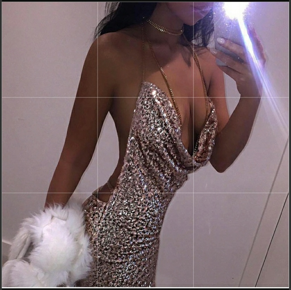 *SOLD**STUNNING ROSE GOLD SPARKLY DRESS - Picture 1 of 3