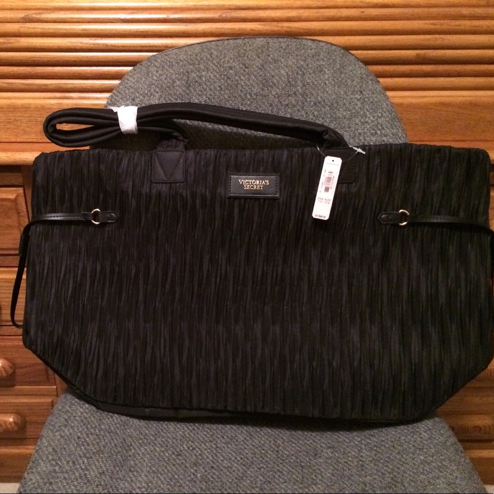 NEW!  Black Victoria's Secret shoulder bag