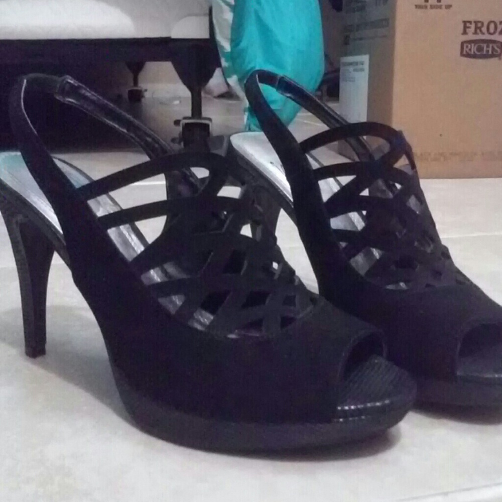 Super cute?High heels