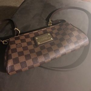 Authentic Louis Vuitton Crossbody
