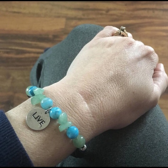 Essential Oils Diffuser Bracelet for Healing - Picture 3 of 4