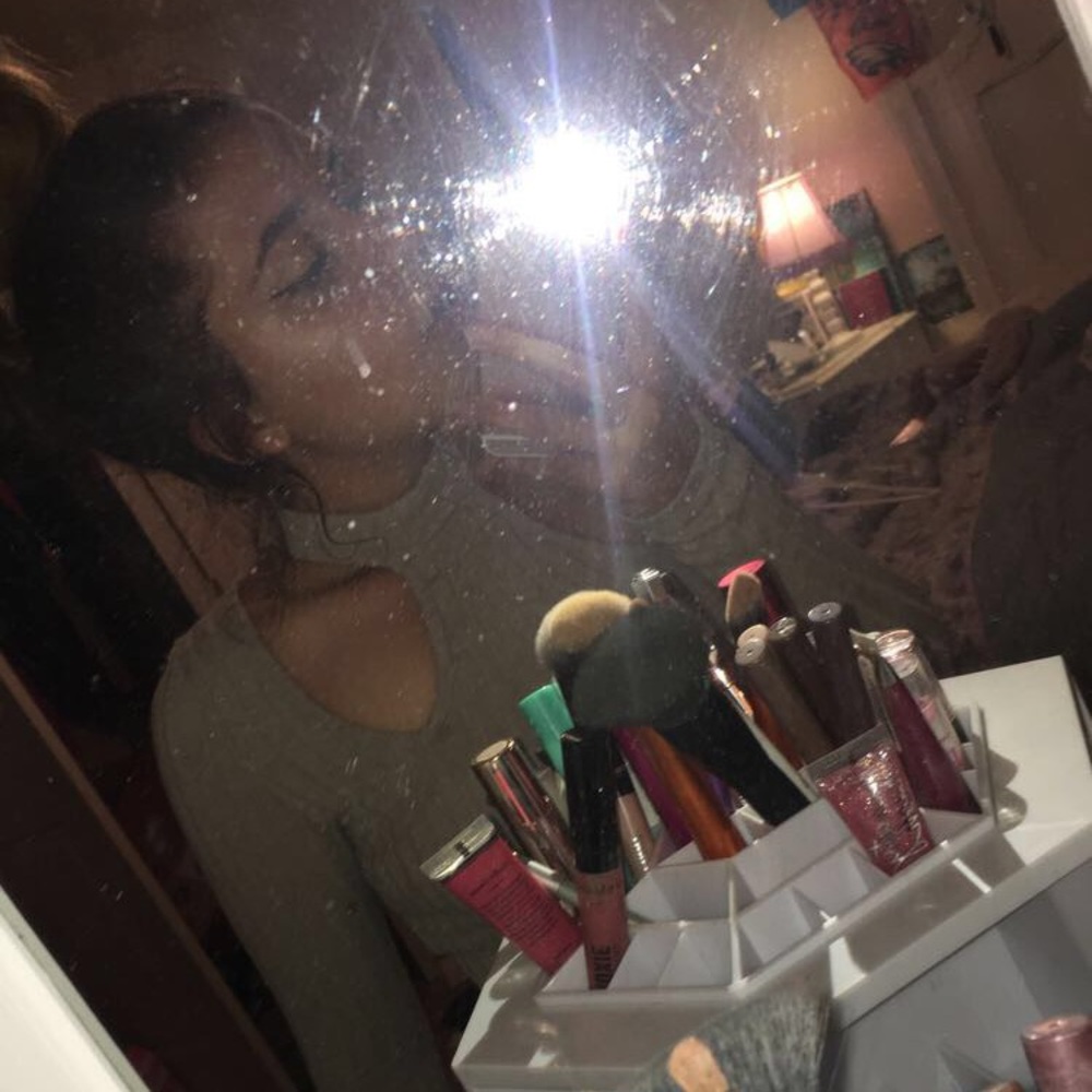 Meet your Posher, Nikoleta