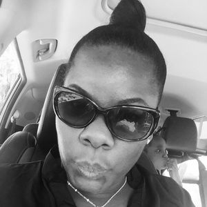 Meet your Posher, Loraine