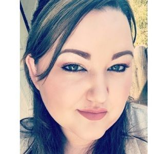 Meet your Posher, Kandi