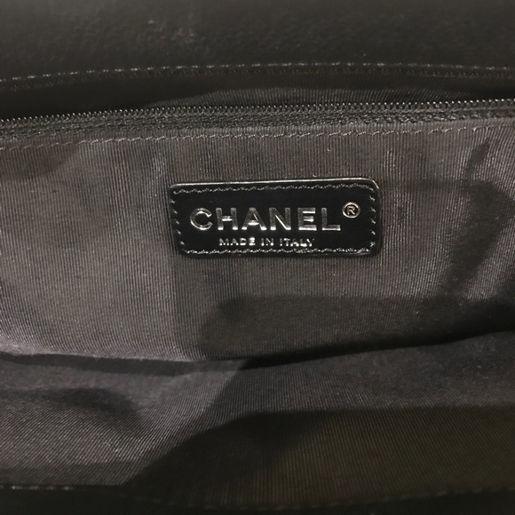 100%  Authentic chanel bag - Picture 4 of 8