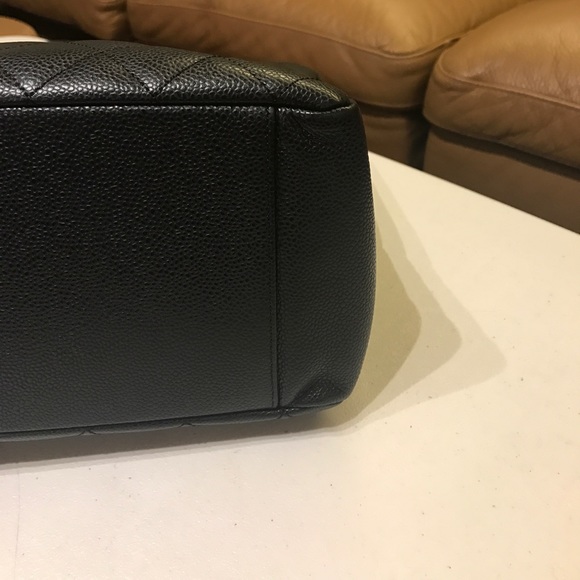 100%  Authentic chanel bag - Picture 7 of 8