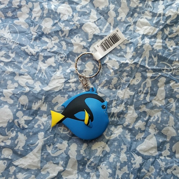 Disney Other - Disney Dory keychain