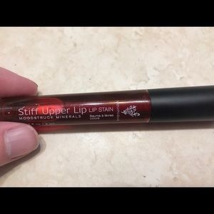 Younique stiff upper lip stain in Shy