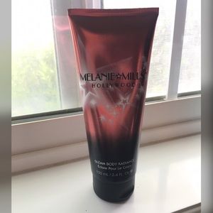 Melanie Mills Gleam Body Radiance