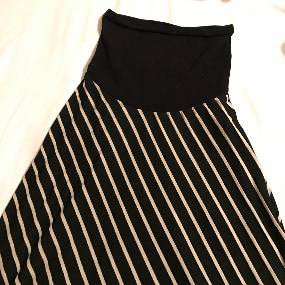 Maxi maternity skirt