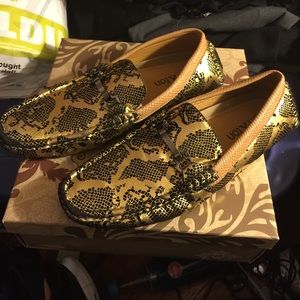 Men black and gold loafers 9.5