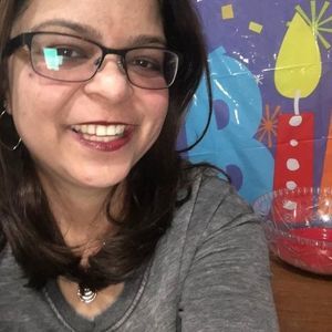 Meet your Posher, Flavia