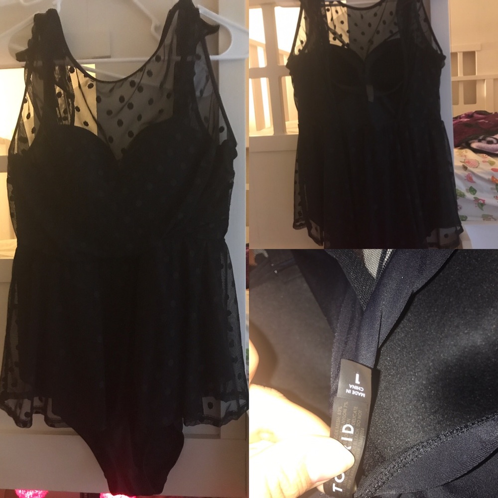 Torrid 1 piece black swim suit Sz 1