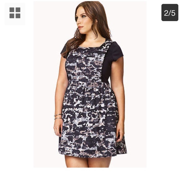 Plus size Forever 21 camo smock dress. - Picture 2 of 4