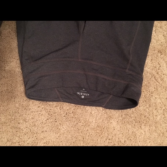 Gray Capri Leggings - Picture 2 of 4