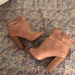 Chinese Laundry "Liam"