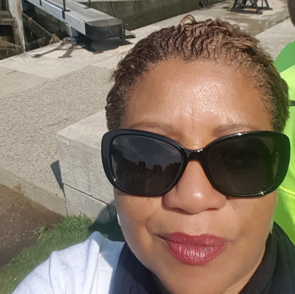 Meet your Posher, Gina