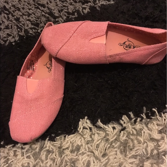 sole mates Shoes - Pink Canvas flats (TOM style)