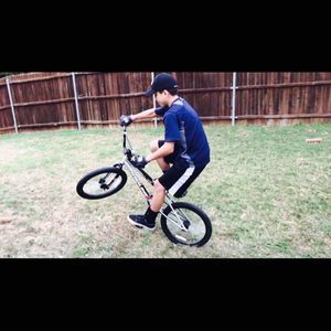 Meet your Posher, Jonathan