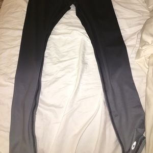 Ombré black to grey athletic leggings