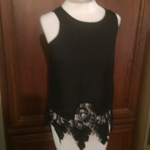Beautiful Depri faux leather and lace tank