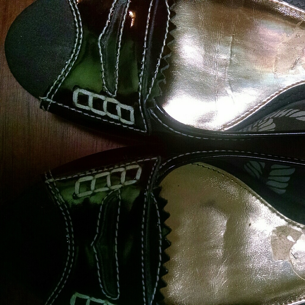 Sperry Topsider Black with contrast stitching