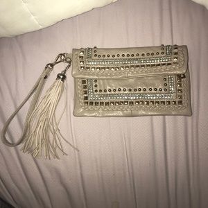 Bebe clutch