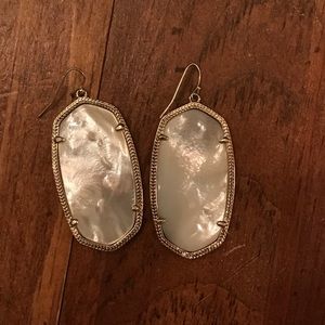 Kendra Scott Danielle Earring - ivory pearl