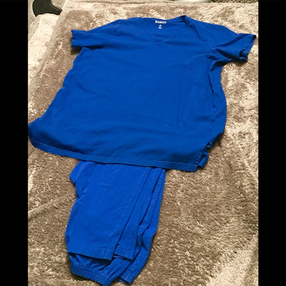 GREAT KNIT PANTSUIT.